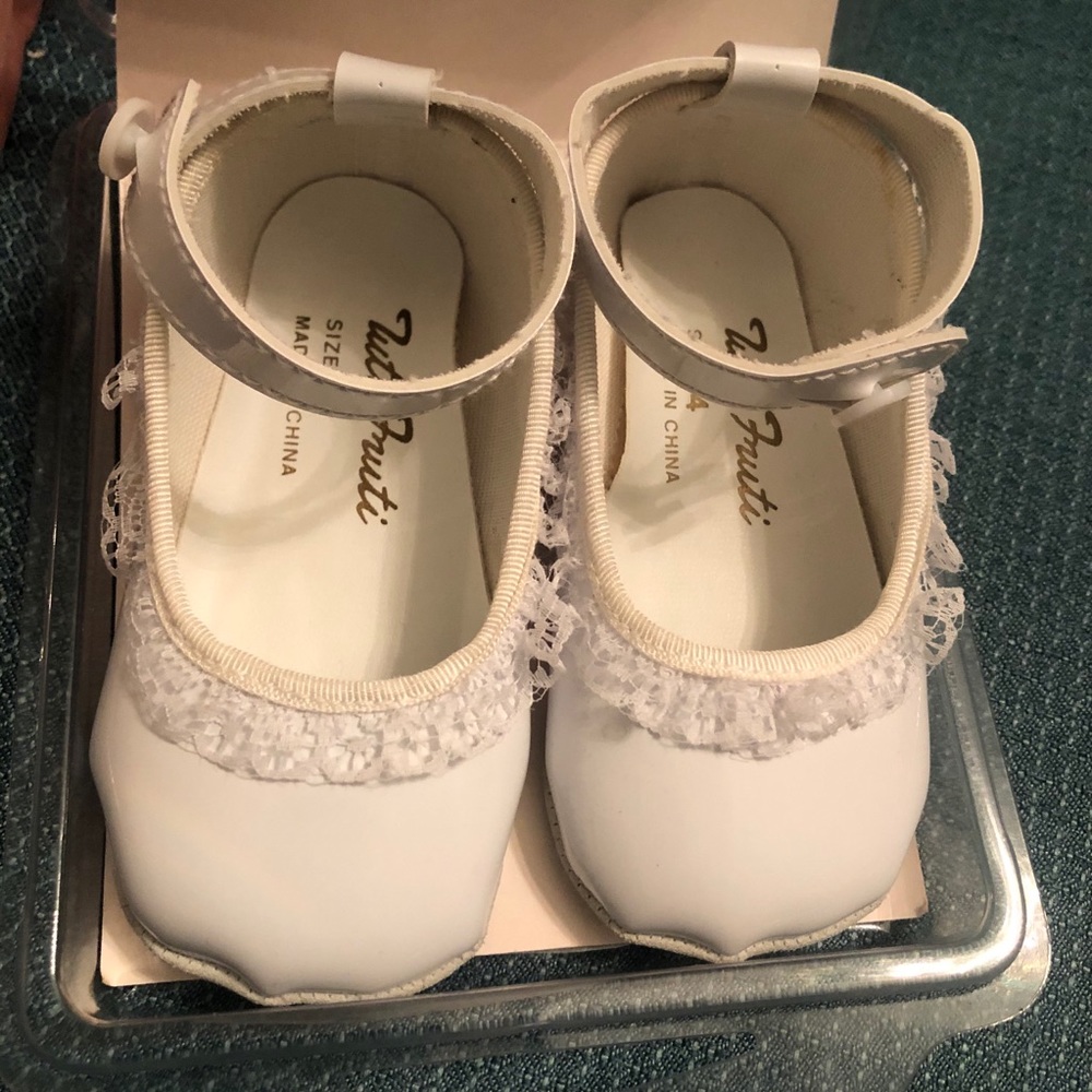 Baby Girls Shoes by Tutti Fruiti Size 4